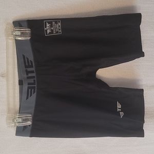 ELITE SPORTS Compression Shorts